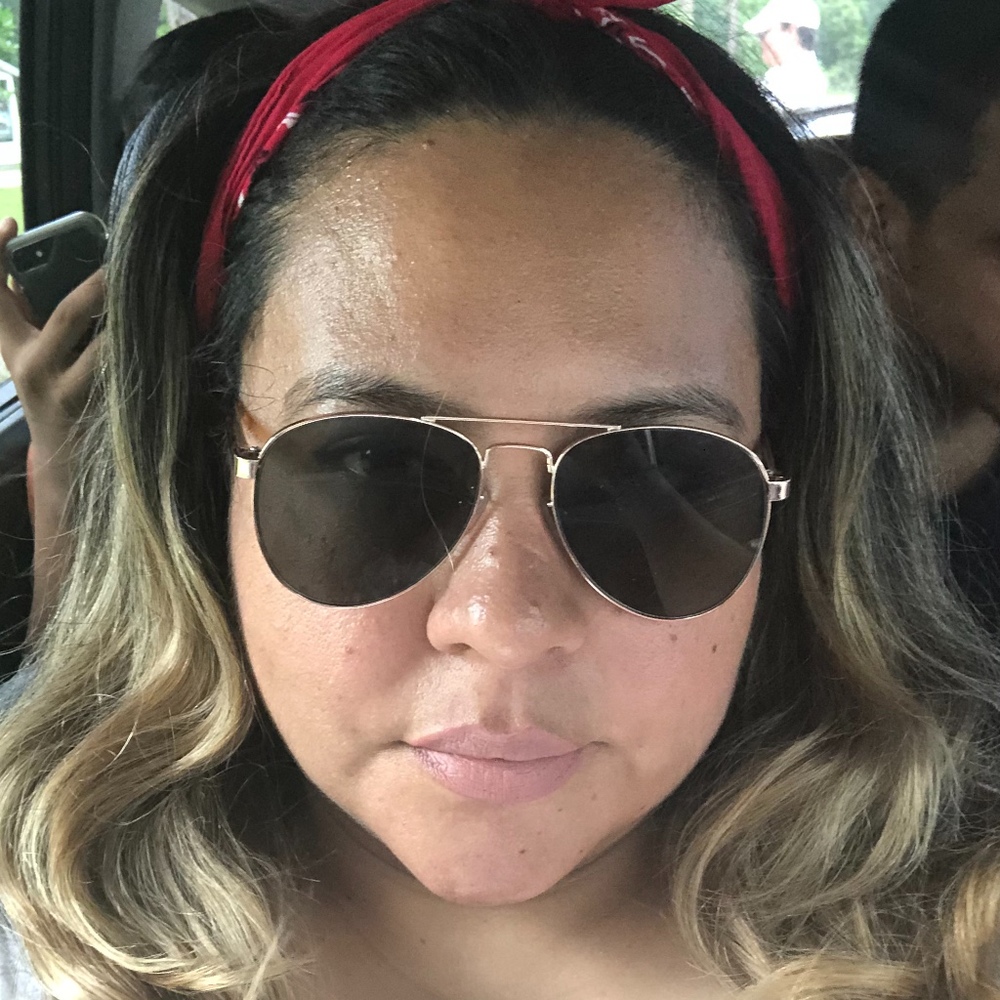 Meet your Posher, Christina